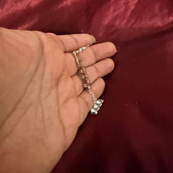 Austrian crystal silver earrings perfect for special occasions - Picture 5 of 5